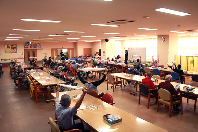 泉の里デイセンターとくせん（一般型）とは